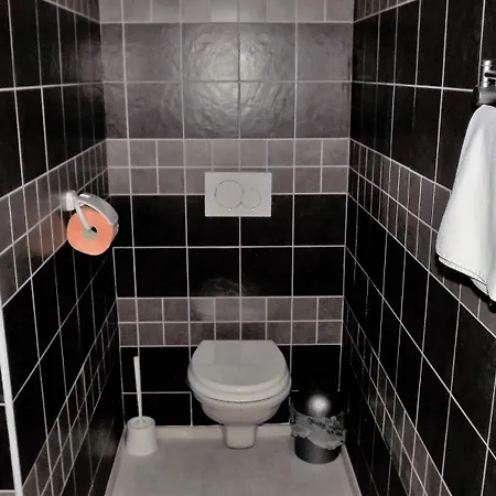 Apartment 10 *